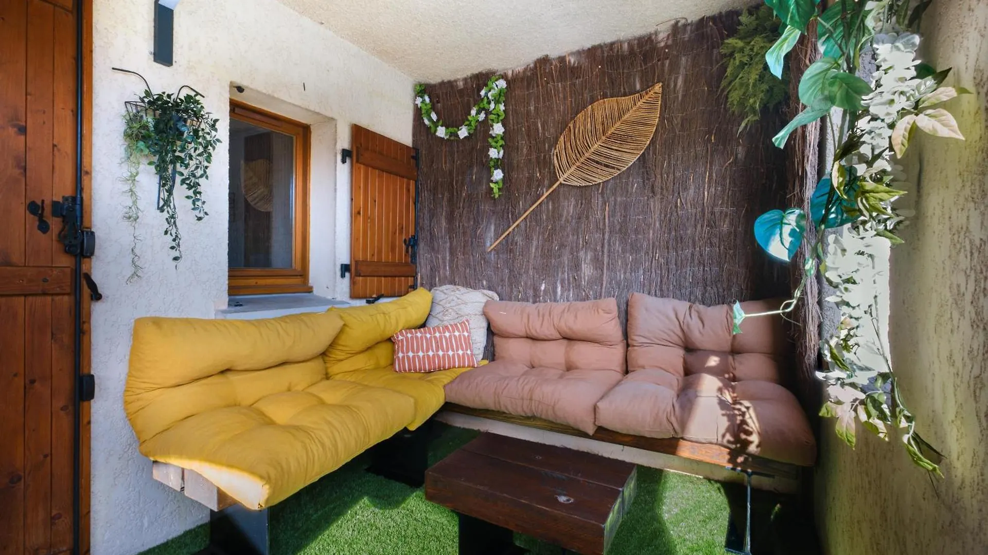 Coconhut Studio - Terrace - Pool Villeneuve-Loubet
